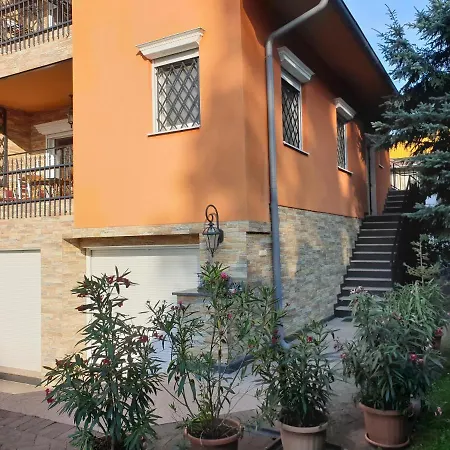 Endrodi Lakas アパート