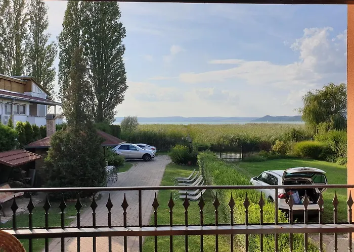 Endrodi Lakas Apartment *